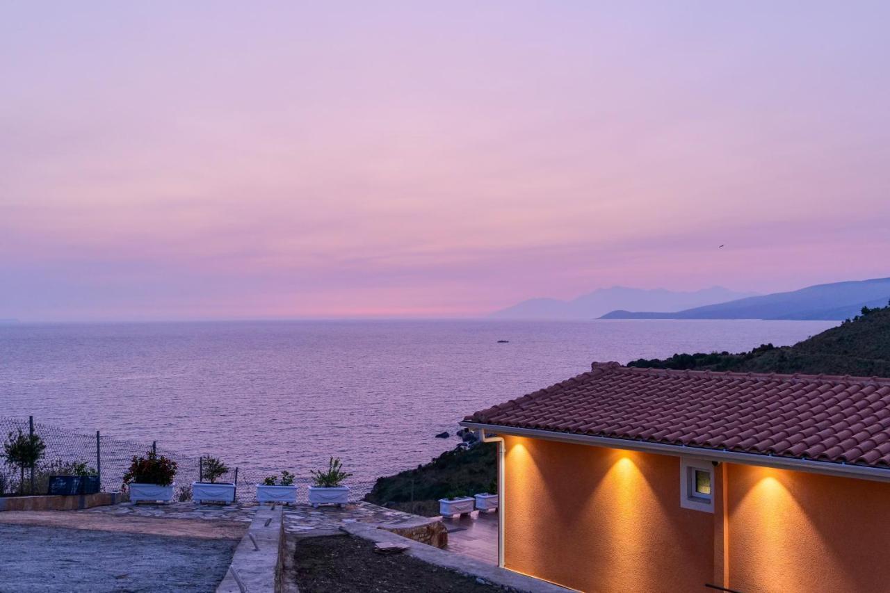 Twins Villa Sarandë Exteriér fotografie