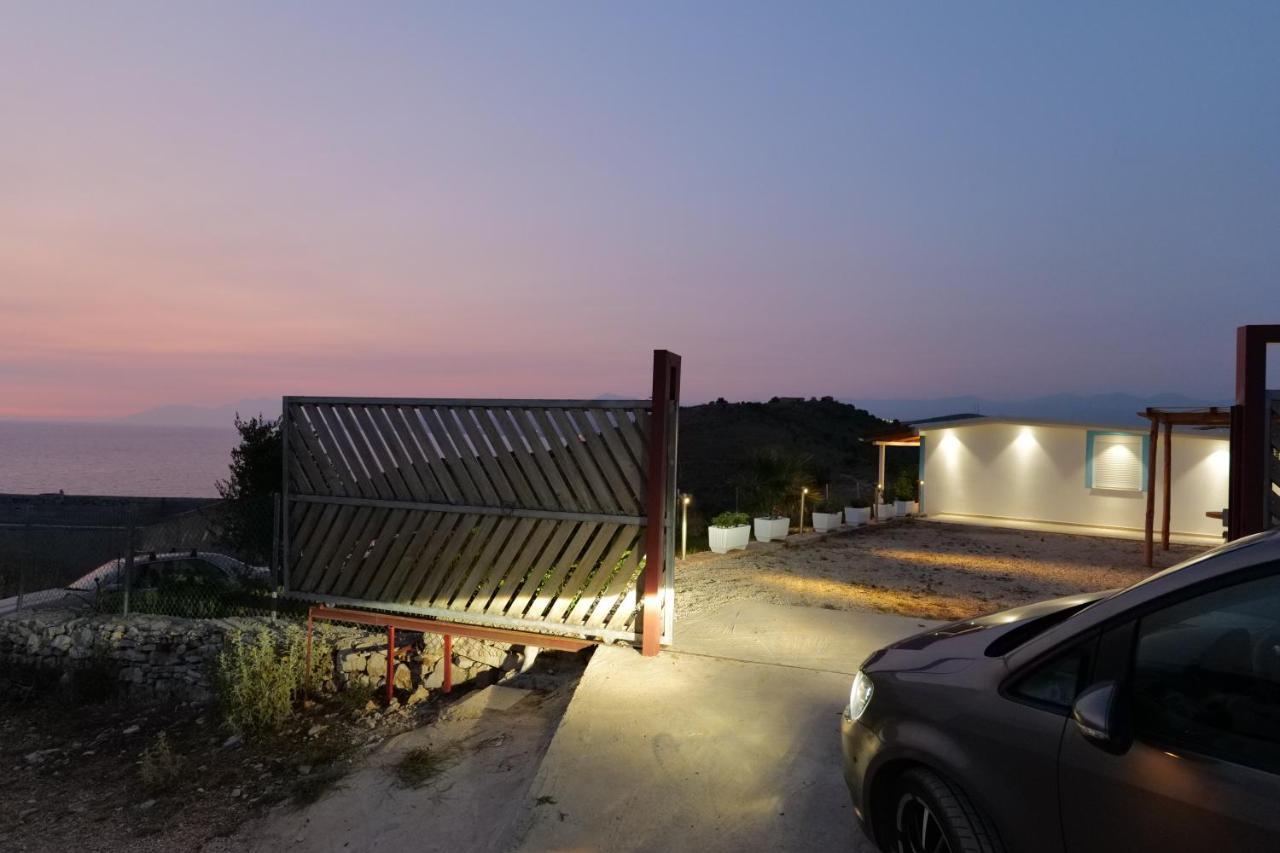 Twins Villa Sarandë Exteriér fotografie