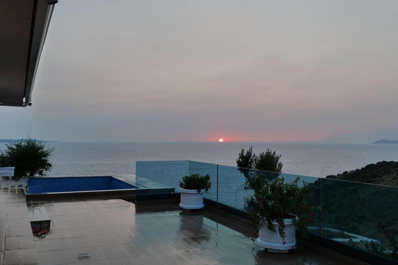 Twins Villa Sarandë Exteriér fotografie
