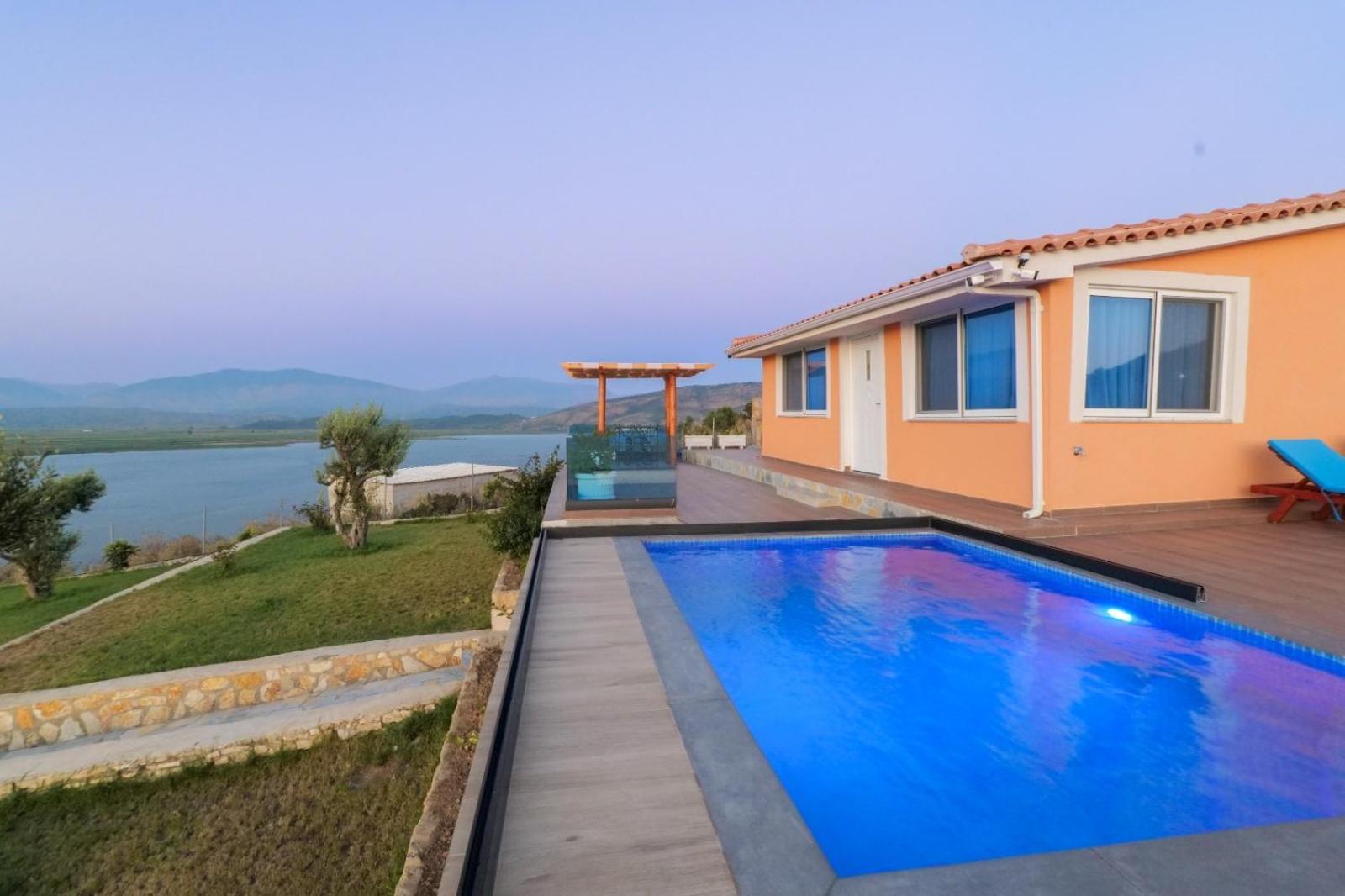 Twins Villa Sarandë Exteriér fotografie
