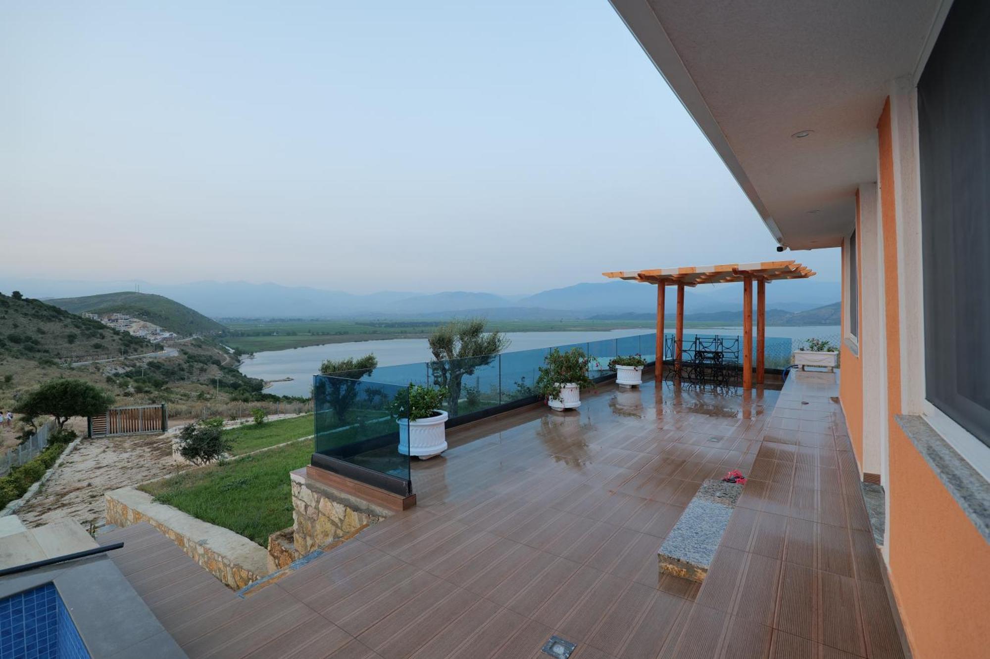 Twins Villa Sarandë Exteriér fotografie